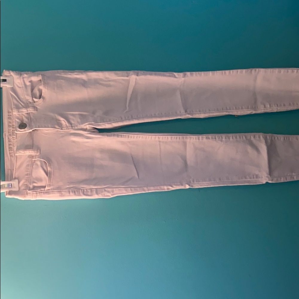 American Eagle Cropped Jeans.